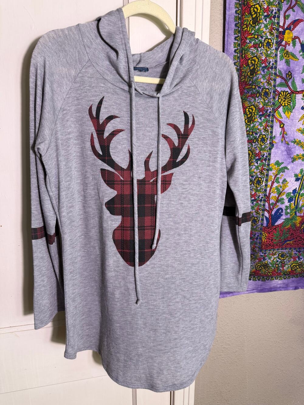 Buffalo Plaid Deer Hoodie Womens M/L Gray Red Tunic Christmas Reindeer
